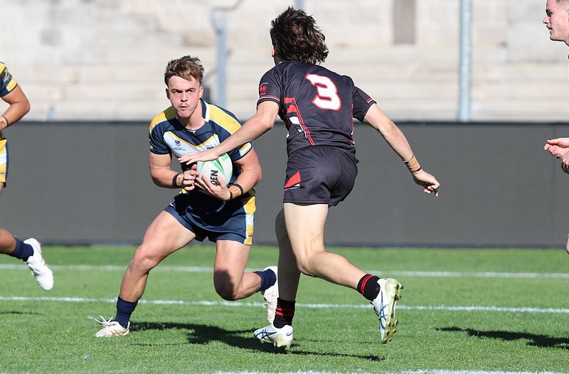 SBC R2 ENDEAVOUR vs WESTFIELDS