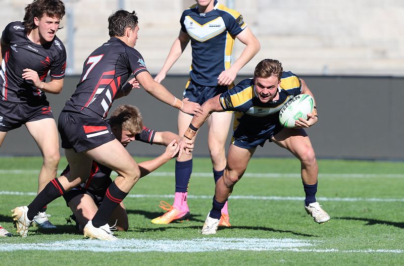 SBC R2 ENDEAVOUR vs WESTFIELDS