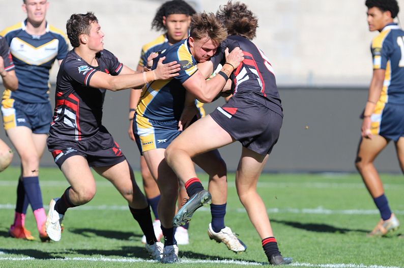 SBC R2 ENDEAVOUR vs WESTFIELDS