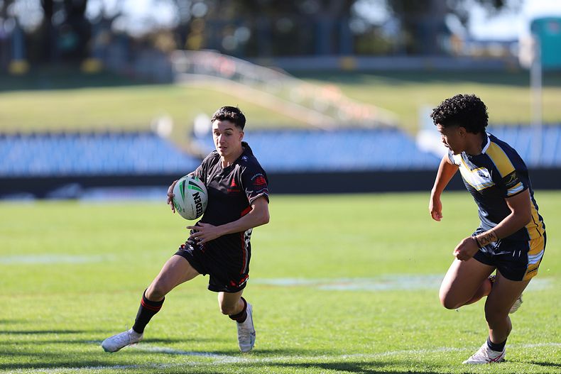 SBC R2 ENDEAVOUR vs WESTFIELDS