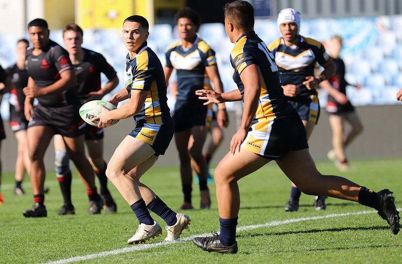 SBC R2 ENDEAVOUR vs WESTFIELDS