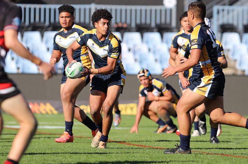 SBC R2 ENDEAVOUR vs WESTFIELDS