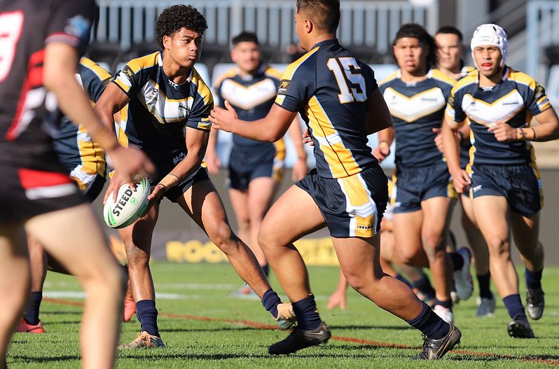 SBC R2 ENDEAVOUR vs WESTFIELDS