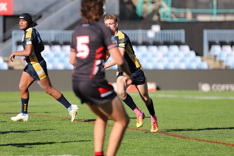 SBC R2 ENDEAVOUR vs WESTFIELDS