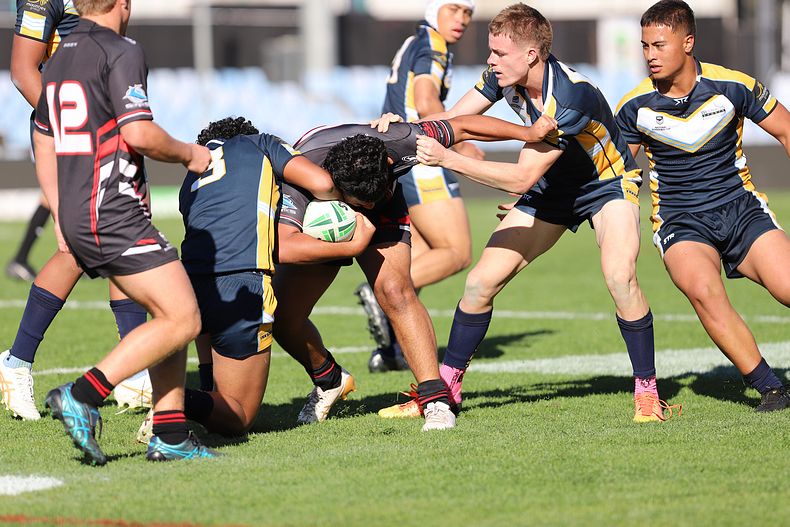 SBC R2 ENDEAVOUR vs WESTFIELDS
