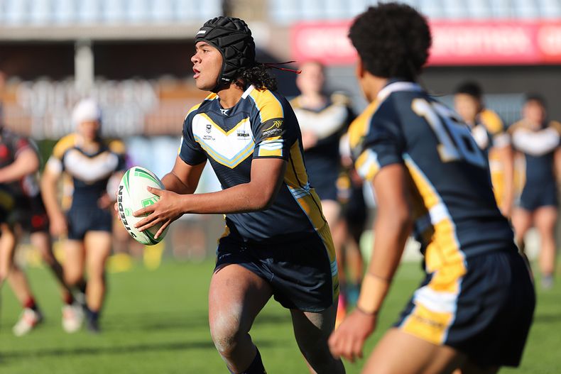 SBC R2 ENDEAVOUR vs WESTFIELDS