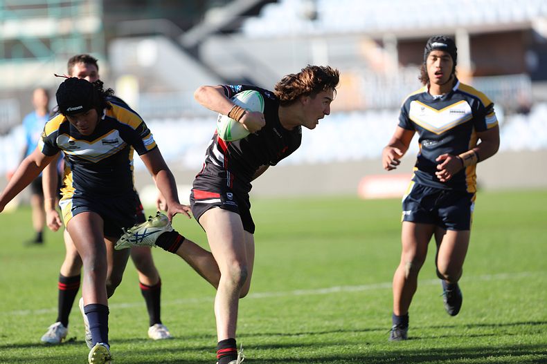 SBC R2 ENDEAVOUR vs WESTFIELDS