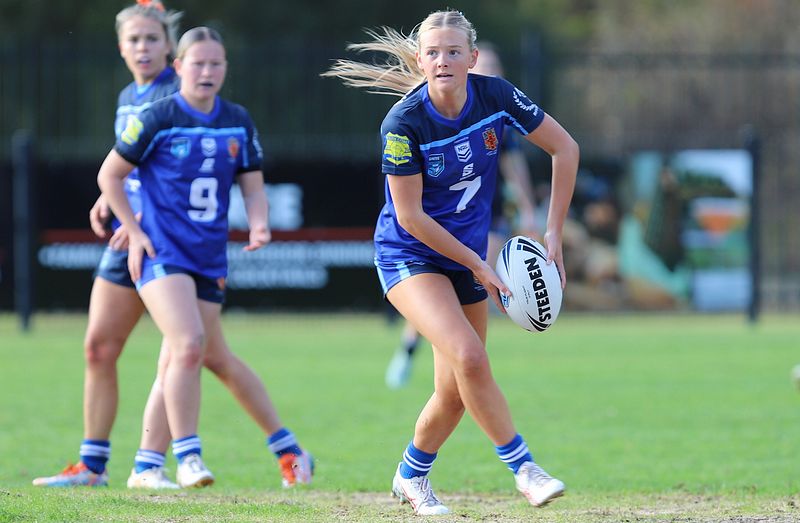 u16 Schoolgirls  SOUTHERN v WESTERN