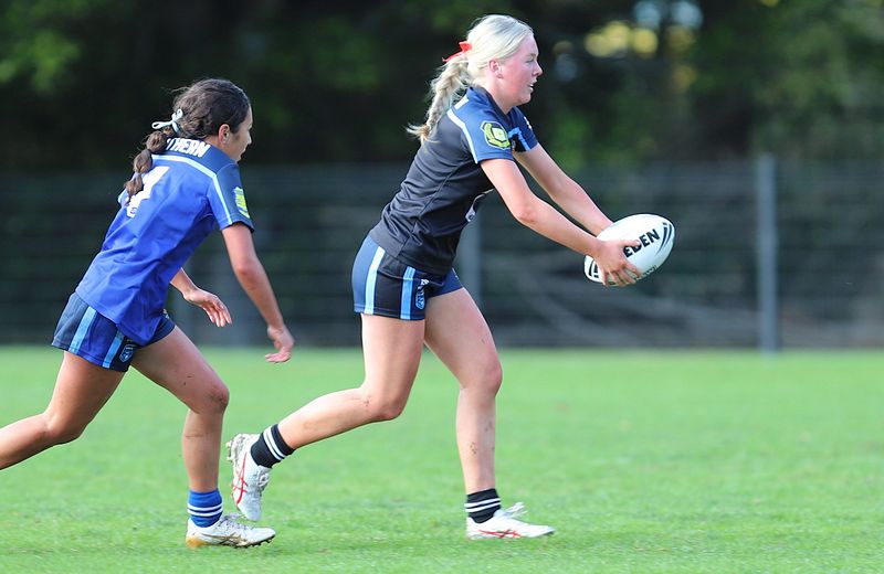 u16 Schoolgirls  SOUTHERN v WESTERN