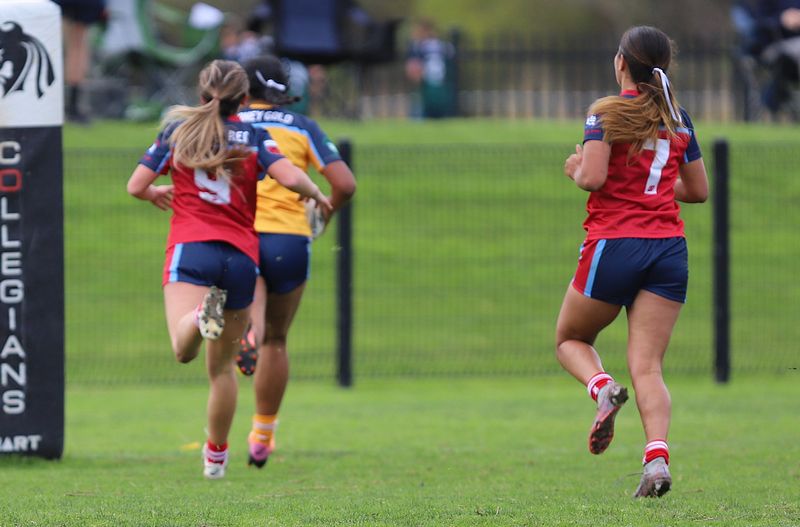 u16 Schoolgirls D1 RED v GOLD