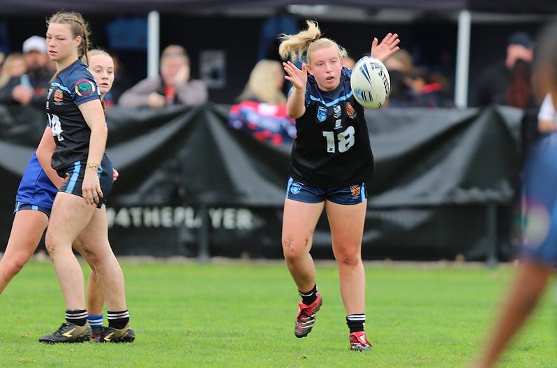 u16 Schoolgirls  SOUTHERN v WESTERN