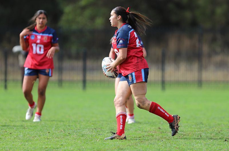 u16 Schoolgirls D1 RED v GOLD