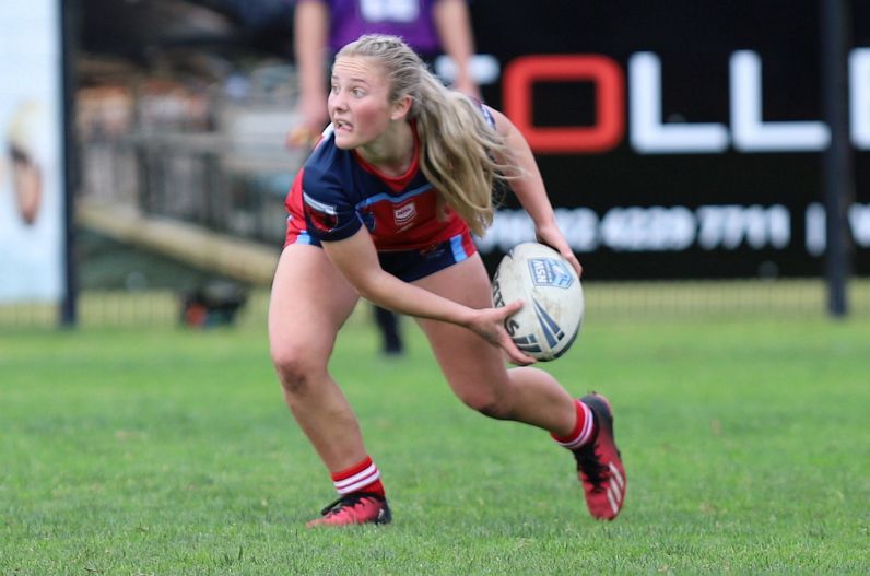 u16 Schoolgirls D1 RED v GOLD