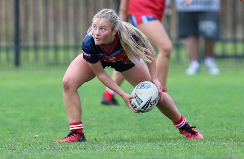 u16 Schoolgirls D1 RED v GOLD