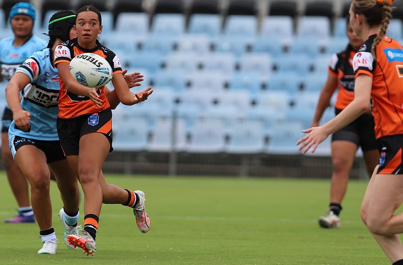 LFC Rnd 1 SHARKS vs WESTSTIGERS
