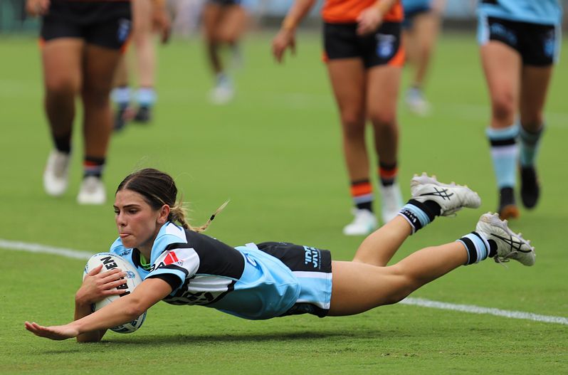 LFC Rnd 1 SHARKS vs WESTSTIGERS