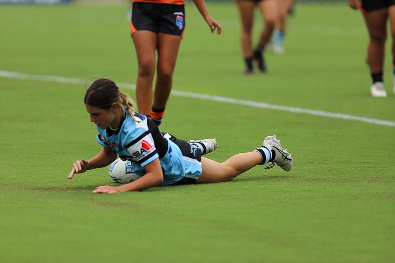 LFC Rnd 1 SHARKS vs WESTSTIGERS
