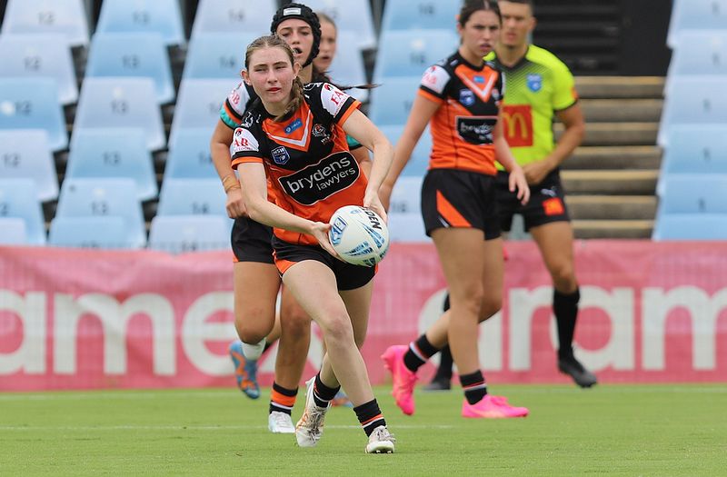 LFC Rnd 1 SHARKS vs WESTSTIGERS