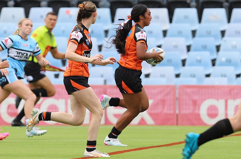 LFC Rnd 1 SHARKS vs WESTSTIGERS