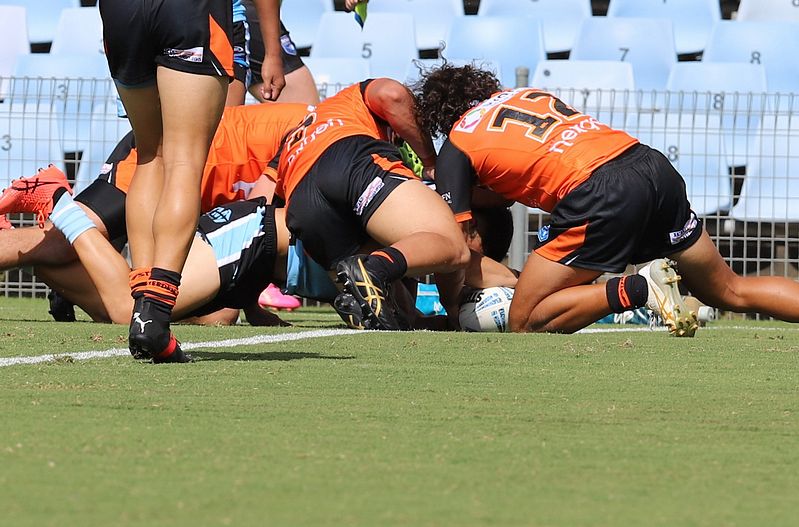 SGB Rnd 1 SHARKS vs TIGERS