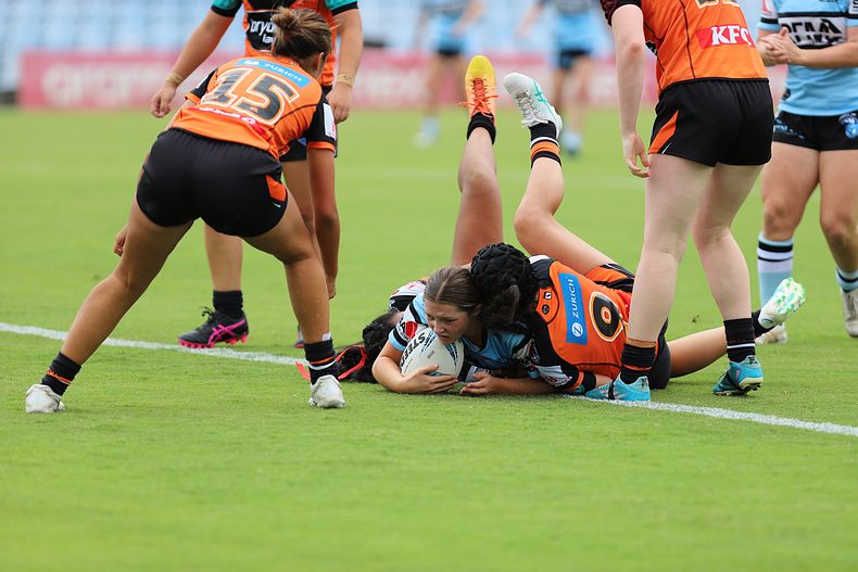 LFC Rnd 1 SHARKS vs WESTSTIGERS