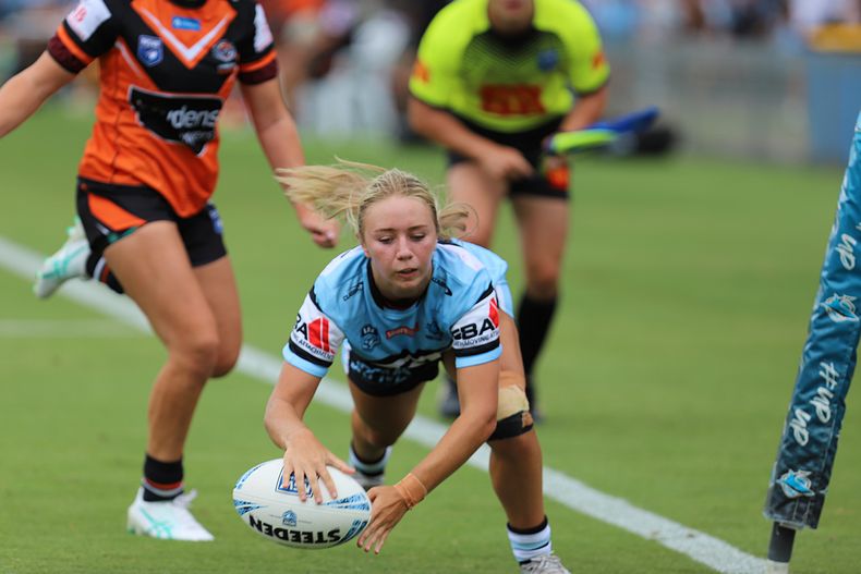 LFC Rnd 1 SHARKS vs WESTSTIGERS