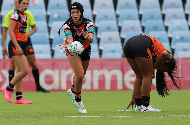 LFC Rnd 1 SHARKS vs WESTSTIGERS