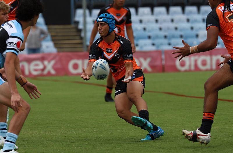 HMC Rnd 1 SHARKS vs TIGERS