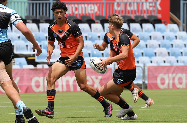 HMC Rnd 1 SHARKS vs TIGERS