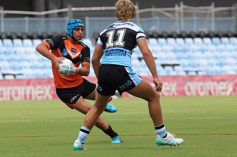 HMC Rnd 1 SHARKS vs TIGERS