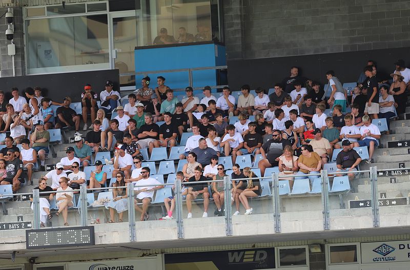 HMC Rnd 1 SHARKS vs TIGERS