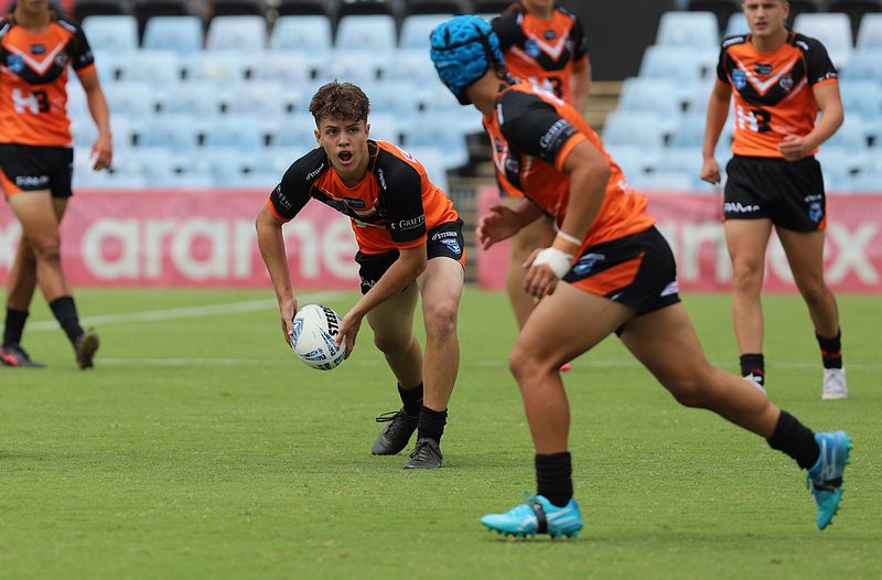HMC Rnd 1 SHARKS vs TIGERS
