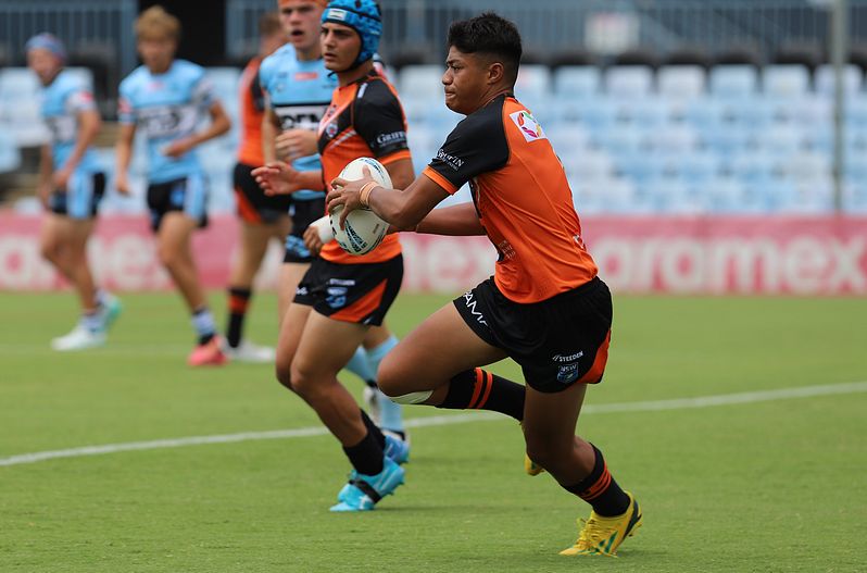 HMC Rnd 1 SHARKS vs TIGERS