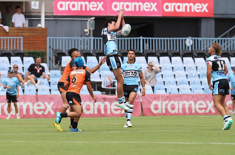 HMC Rnd 1 SHARKS vs TIGERS