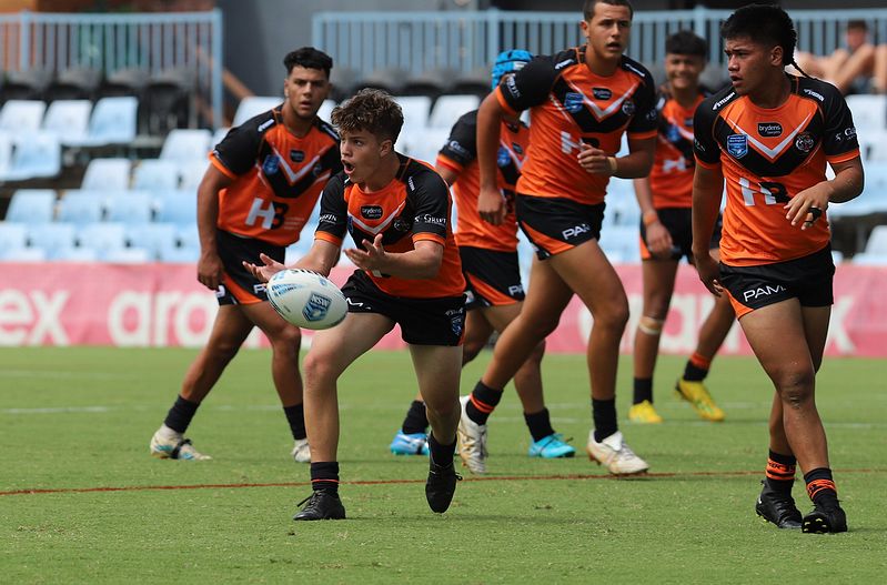 HMC Rnd 1 SHARKS vs TIGERS