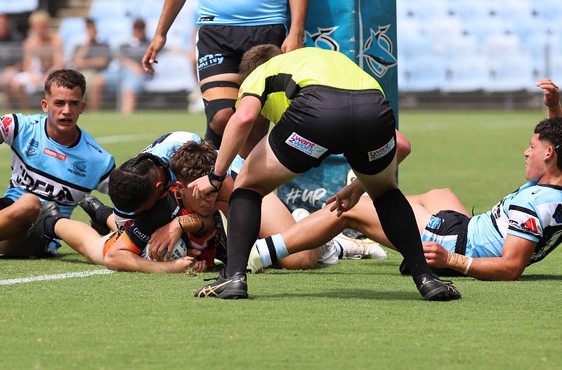 HMC Rnd 1 SHARKS vs TIGERS