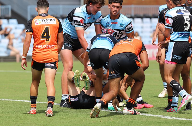 HMC Rnd 1 SHARKS vs TIGERS