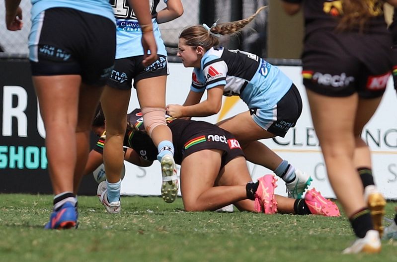 LFC Rnd 7 PANTHERS vs SHARKS