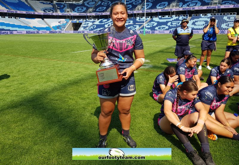 Maleala Su'a holding the 2023 National Schoolgirls Cup (Photo - Steve Montgomery)