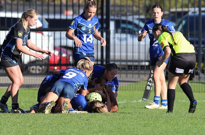 NSWCHS u18 Schoolgirls SOUTHERN vs WESTERN