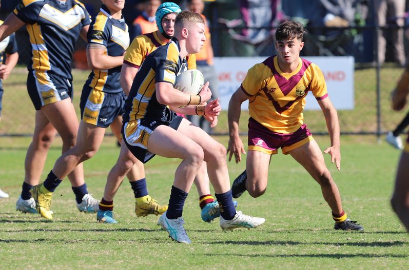 SBC Rnd 2 HOLY CROSS vs WESTFIELDS
