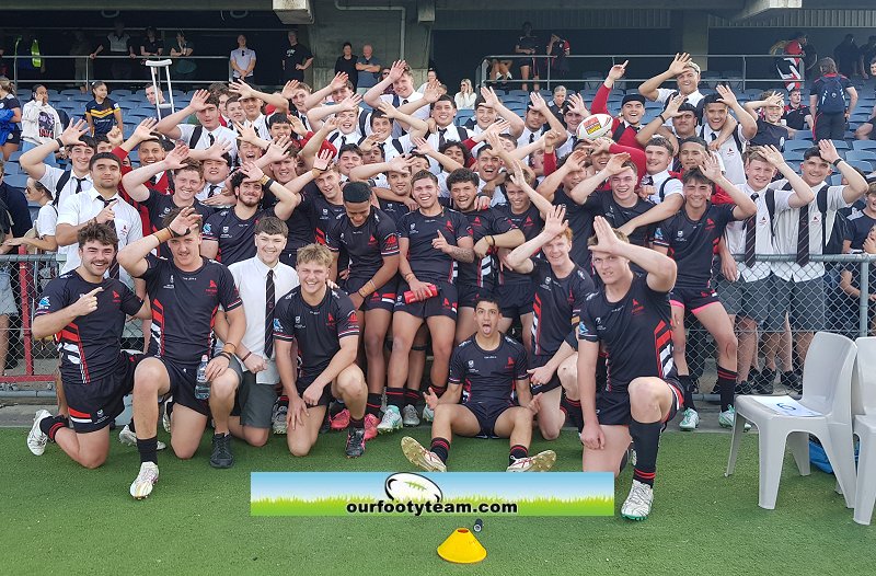 Endeavour SHS after their win in the Preliminary Final last week at campbelltown Stadium (Photo - Steve Montgomery)