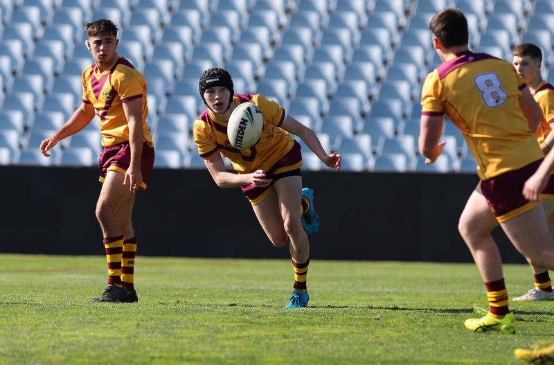 SBC ENDEAVOUR vs HOLY CROSS
