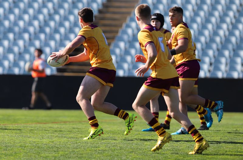 SBC ENDEAVOUR vs HOLY CROSS