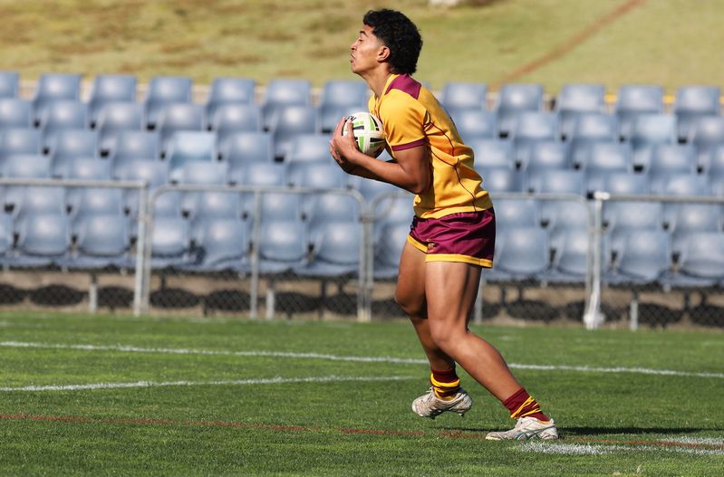 SBC ENDEAVOUR vs HOLY CROSS