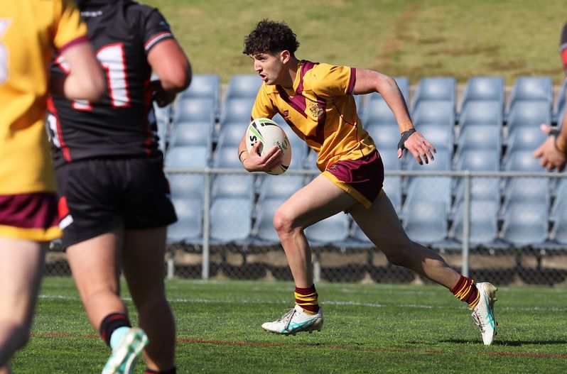 SBC ENDEAVOUR vs HOLY CROSS