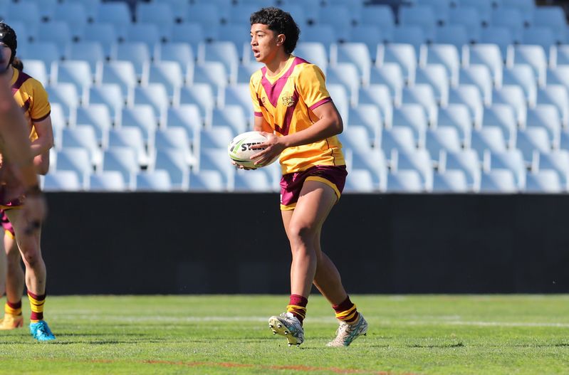 SBC ENDEAVOUR vs HOLY CROSS