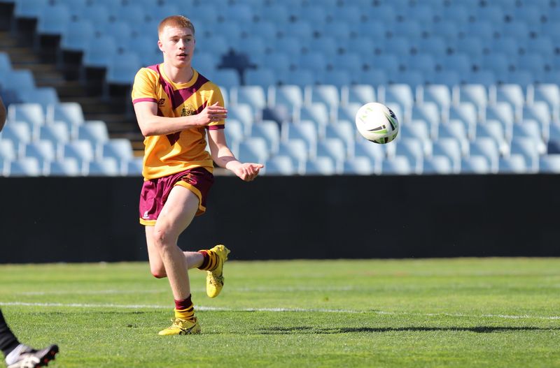 SBC ENDEAVOUR vs HOLY CROSS