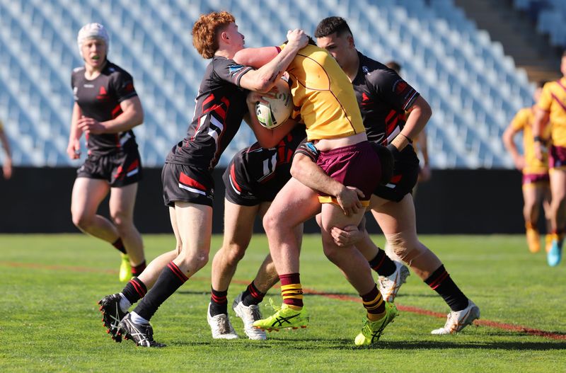 SBC ENDEAVOUR vs HOLY CROSS