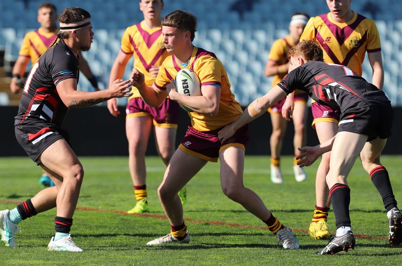 SBC ENDEAVOUR vs HOLY CROSS